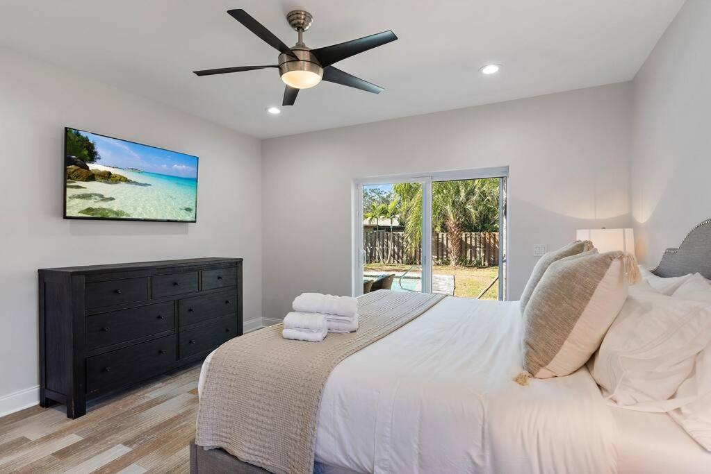 Villa Florida Getaway With Backyard Pool Oasis Sarasota Exterior foto